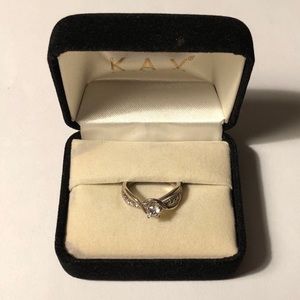 10k White Gold Ring with Round-cut Diamond